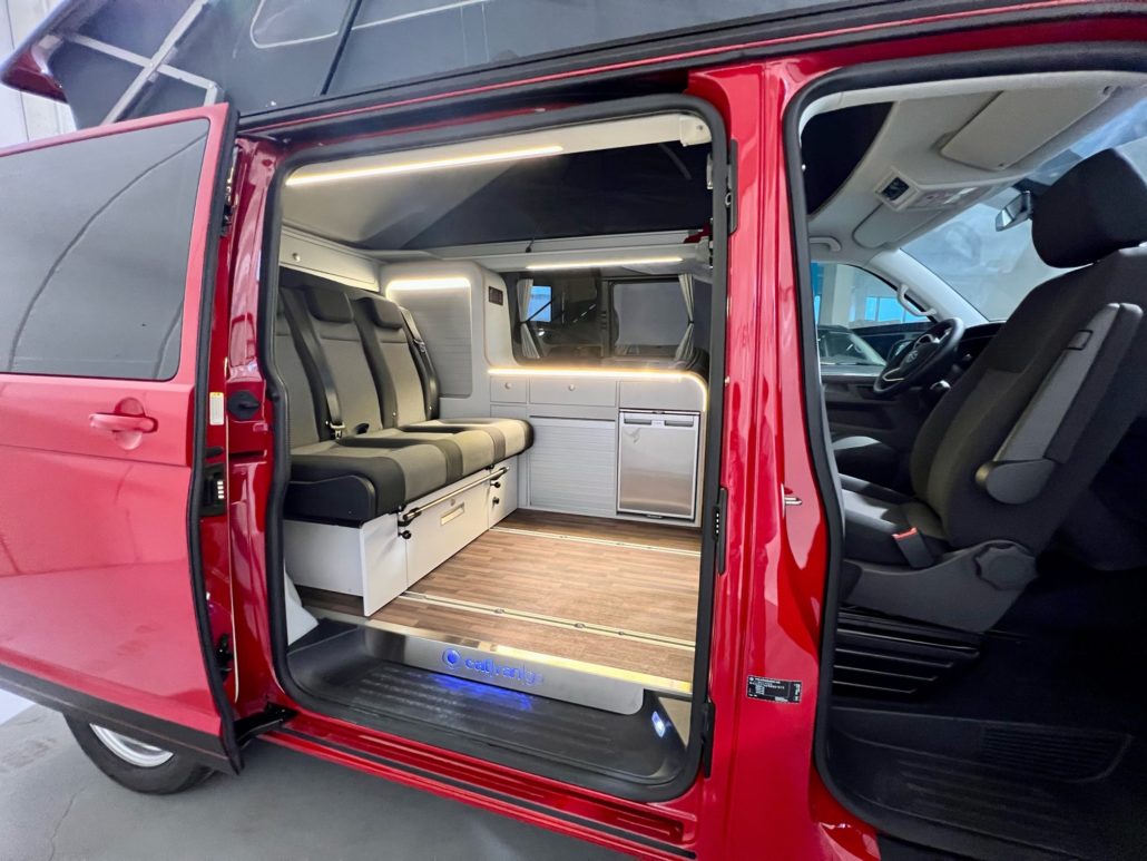 camper volkswagen sau rojo cereza