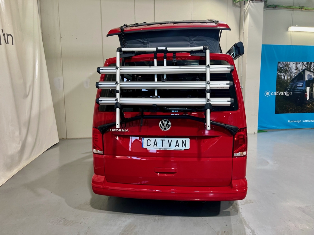 2153 VW CALIFORNIA BEACH CHERRY RED