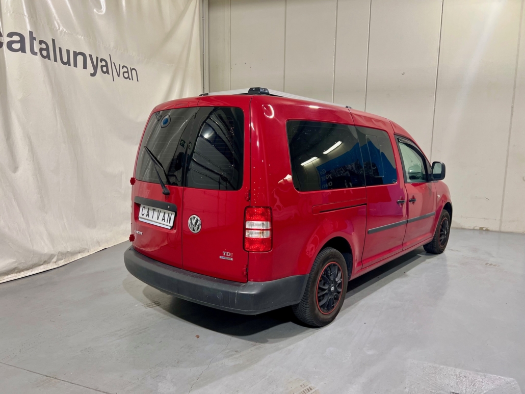 2174 VW CADDY ROJA