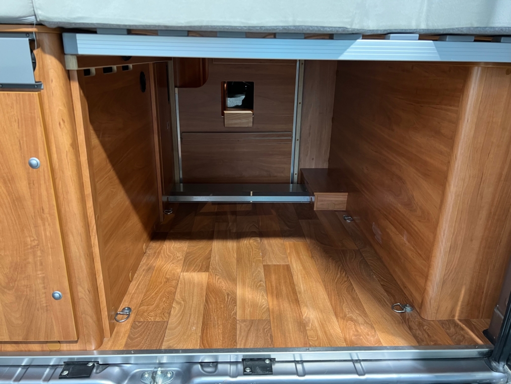 CAMPER GLOBECAR GLOBESCOUT POSSL KW9