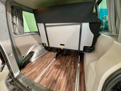 camper Volkswagen Transporter Kombi cat van Go 150cv