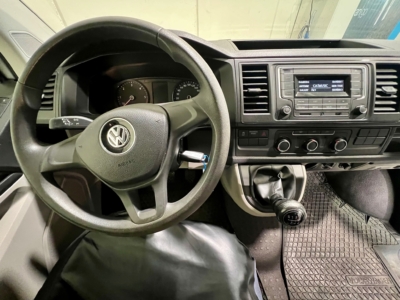 camper Volkswagen Transporter Kombi cat van Go 150cv