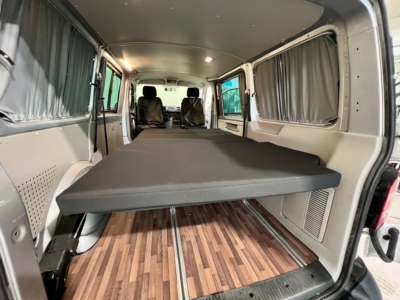 camper Volkswagen Transporter Kombi cat van Go 150cv