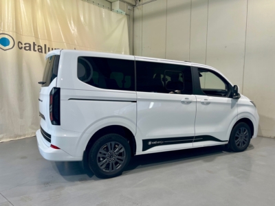 FORD TOURNEO CUSTOM TITANIUM