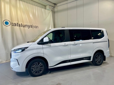 FORD TOURNEO CUSTOM TITANIUM