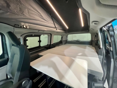 CAMPER FORD CUSTOM TITANIUM CAT VAN VIC