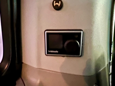 2298 VW CARAVELLE VIC 150 DSG NEGRA